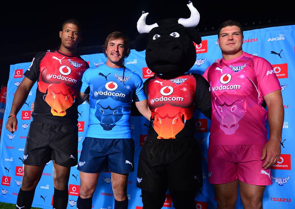Super Rugby: Sharks unveil new kit for 2014